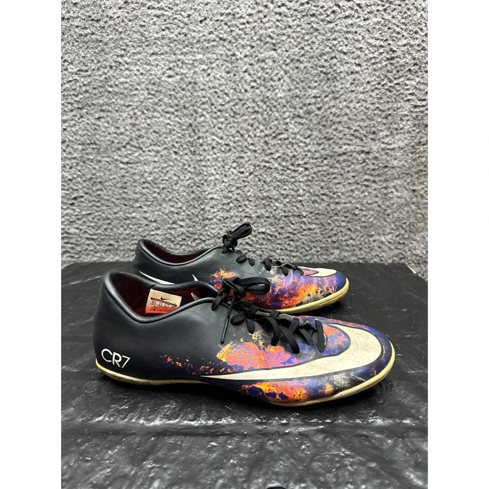Nike Mercurial Victory V CR7 Indoor Soccer Shoes Savage 684875-018 Size 10.5 US